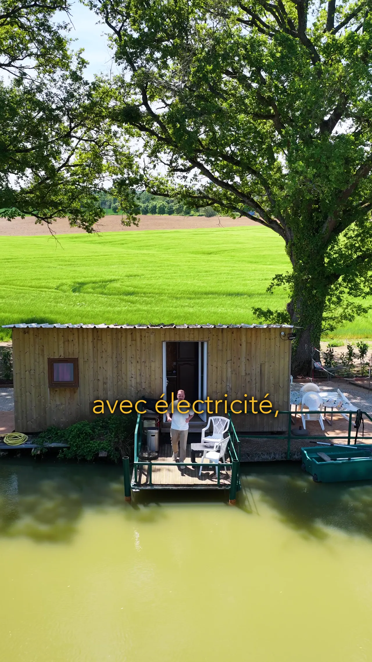 Video Cabane insolite avec plan d’eau au cœur de la Dombes