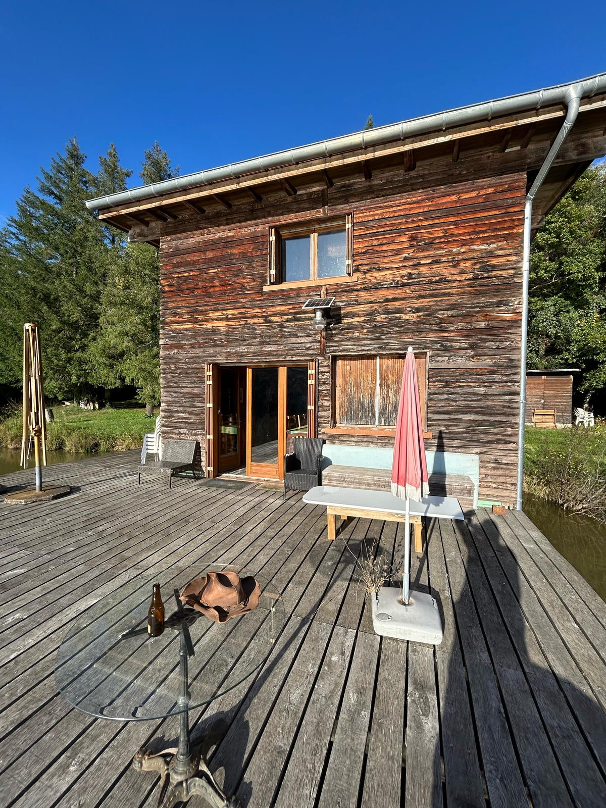 Photo 6/10 — Chalet « Chalet et étang privé à Faramans » à Faramans Isère
