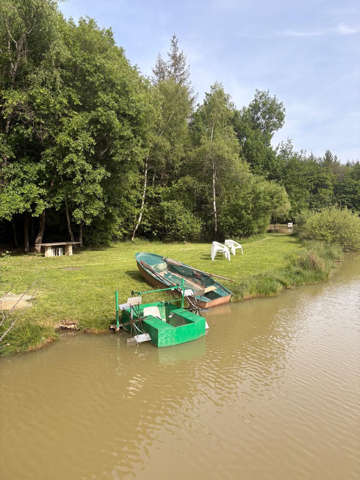 Photo 3/10 — Chalet « Chalet et étang privé à Faramans » à Faramans Isère