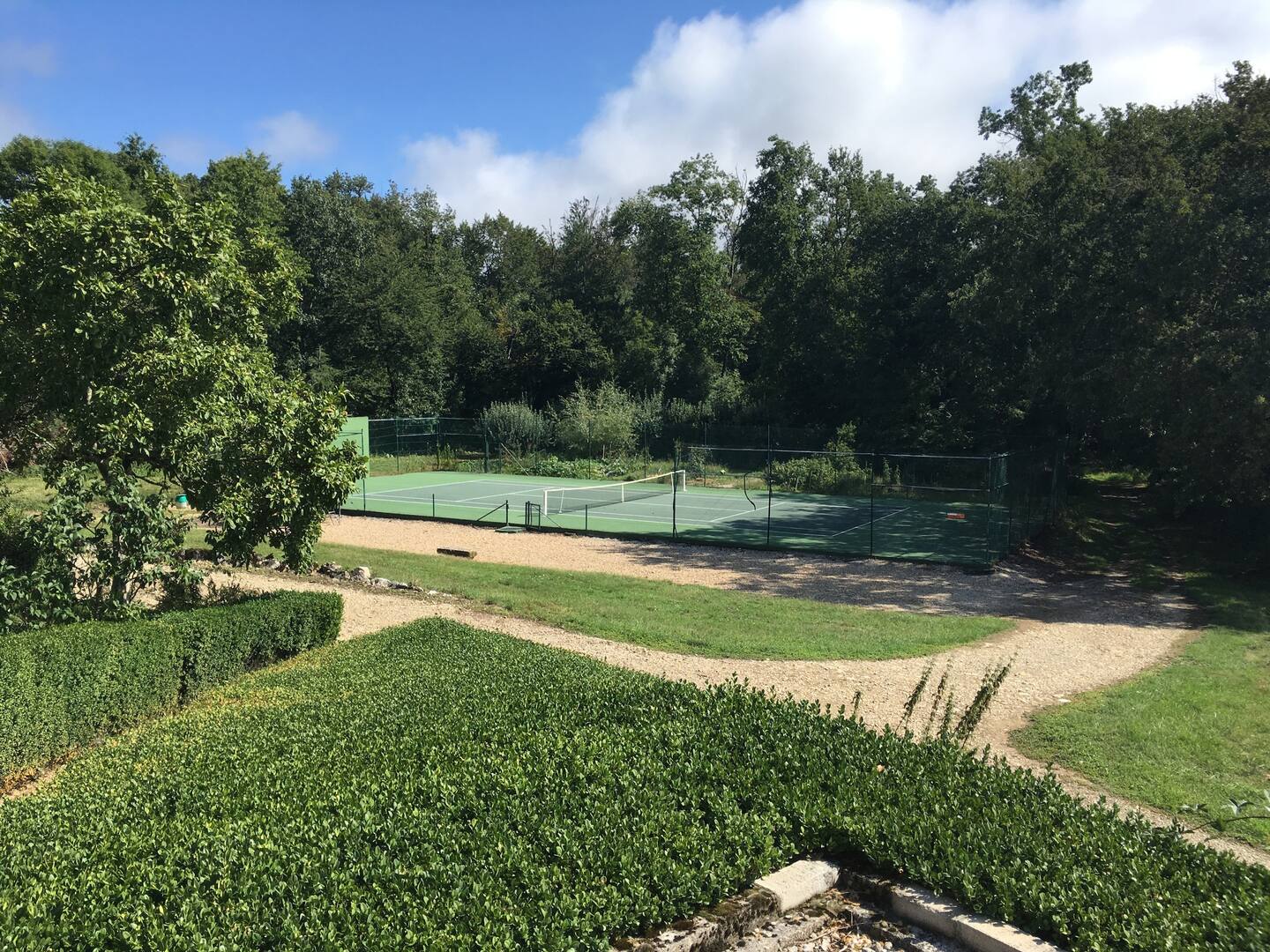 Photo 4/10 — Gîte « Gîte au parc d’un château, Dombes » à Ambérieux-en-Dombes Ain