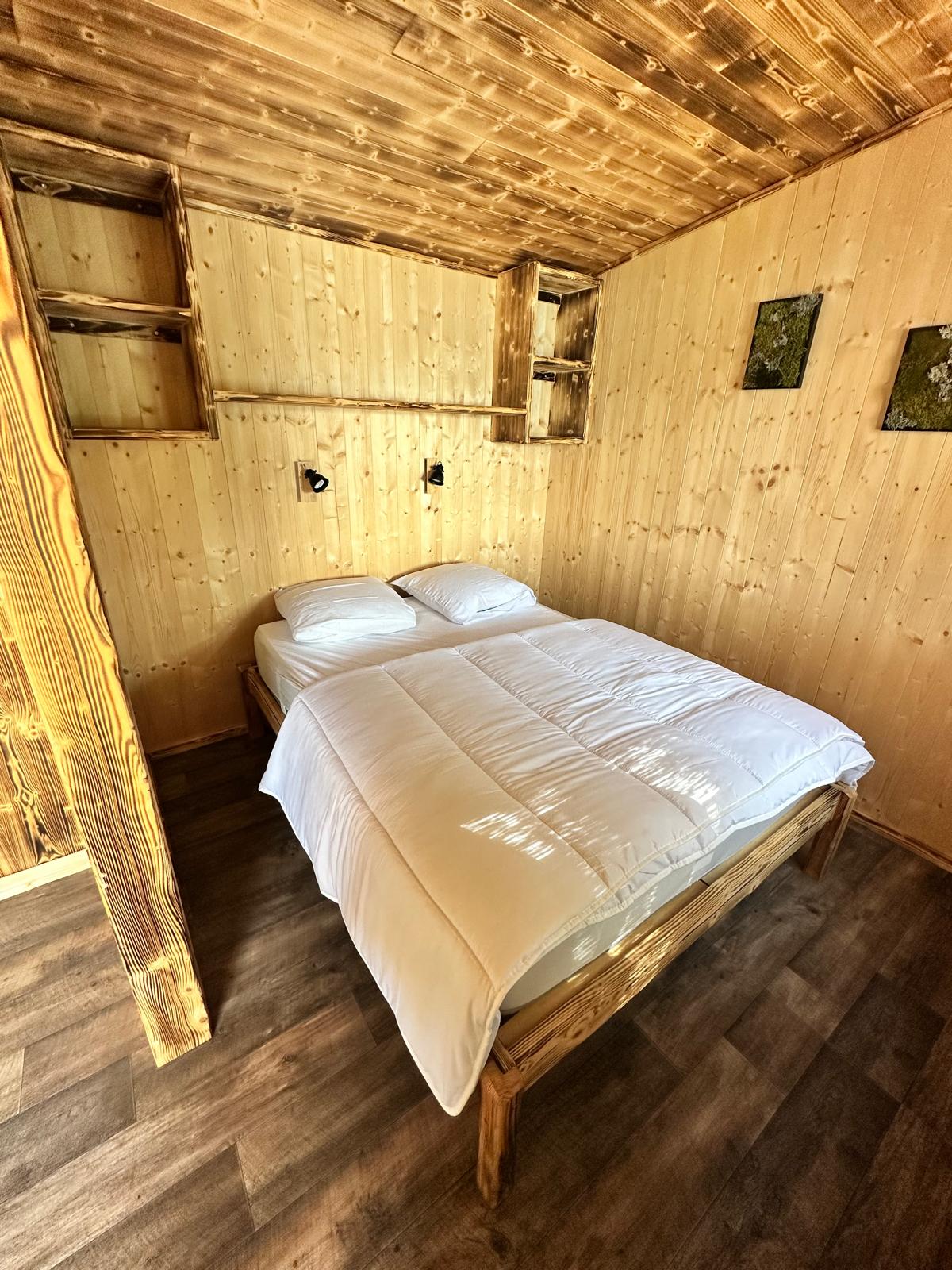 Photo 5/10 — Tiny House « Tiny house, sauna et étang, Plancher-Bas » à Plancher-Bas Haute-Saône