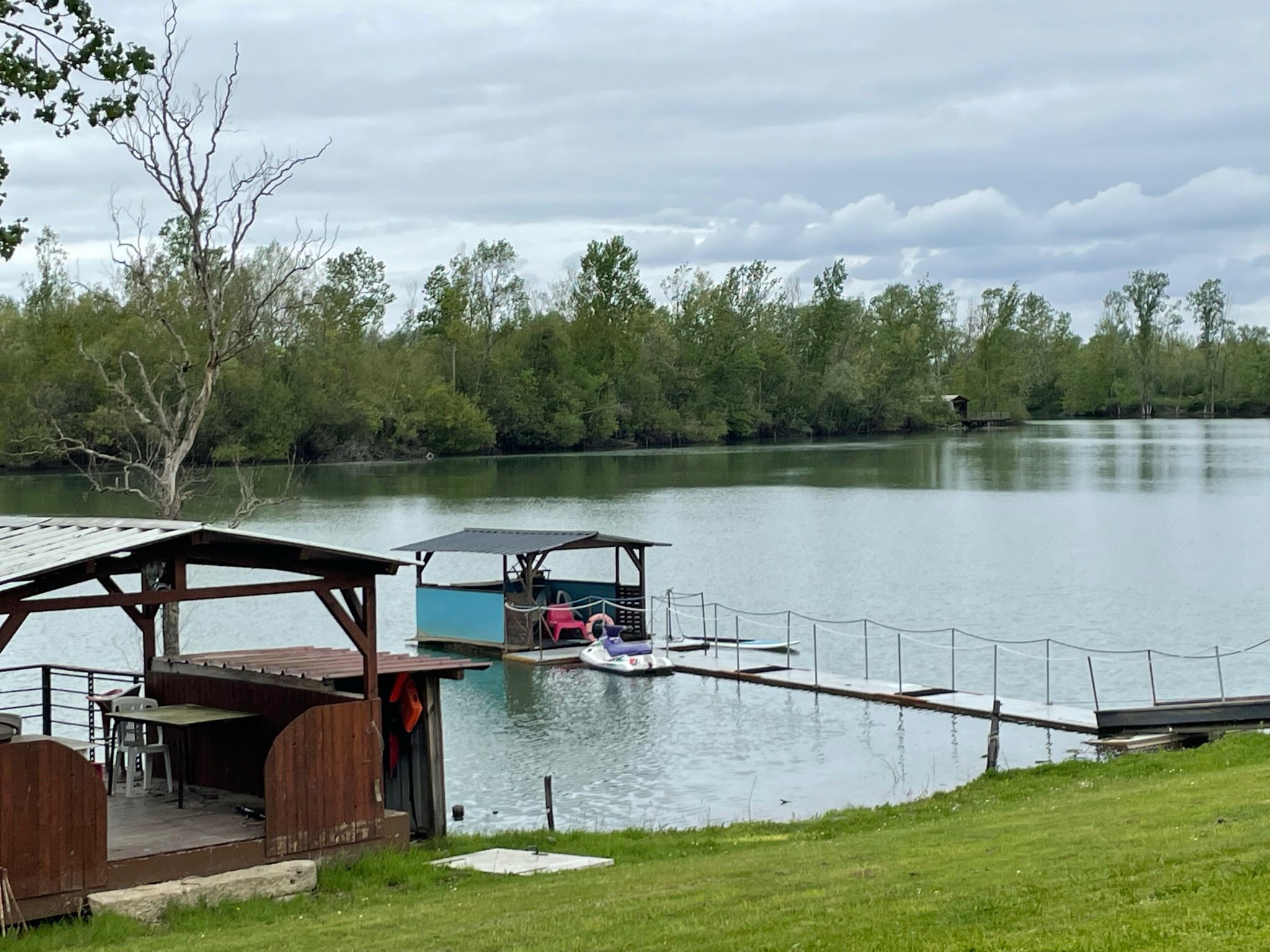 Photo 4/10 — Gîte « Gîte près d’un lac de 20 ha, Landes » à Haut-Mauco Landes