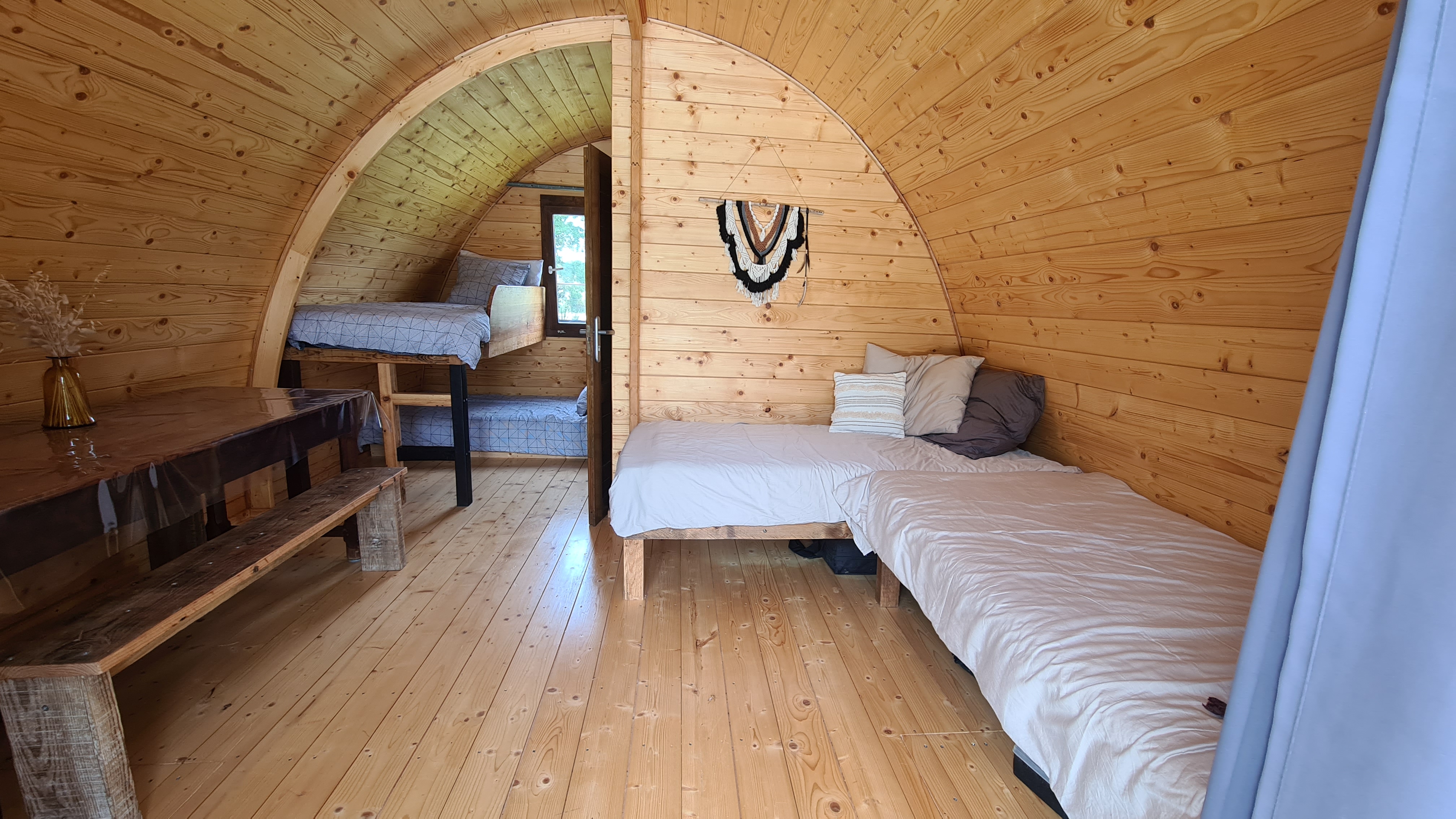 Photo 4/10 — Bateau « Bateau-cabane privatif à Chavagnes-les-Redoux » à Chavagnes-les-Redoux Vendée